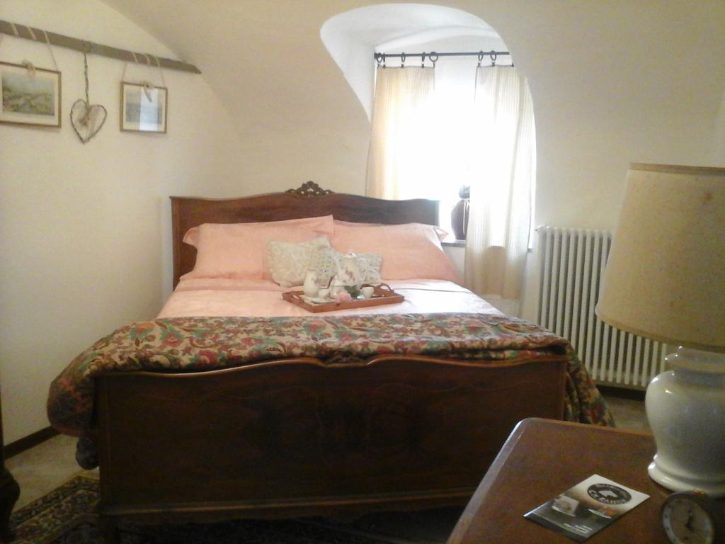 B&B Cm Ranch Κούνεο Δωμάτιο φωτογραφία