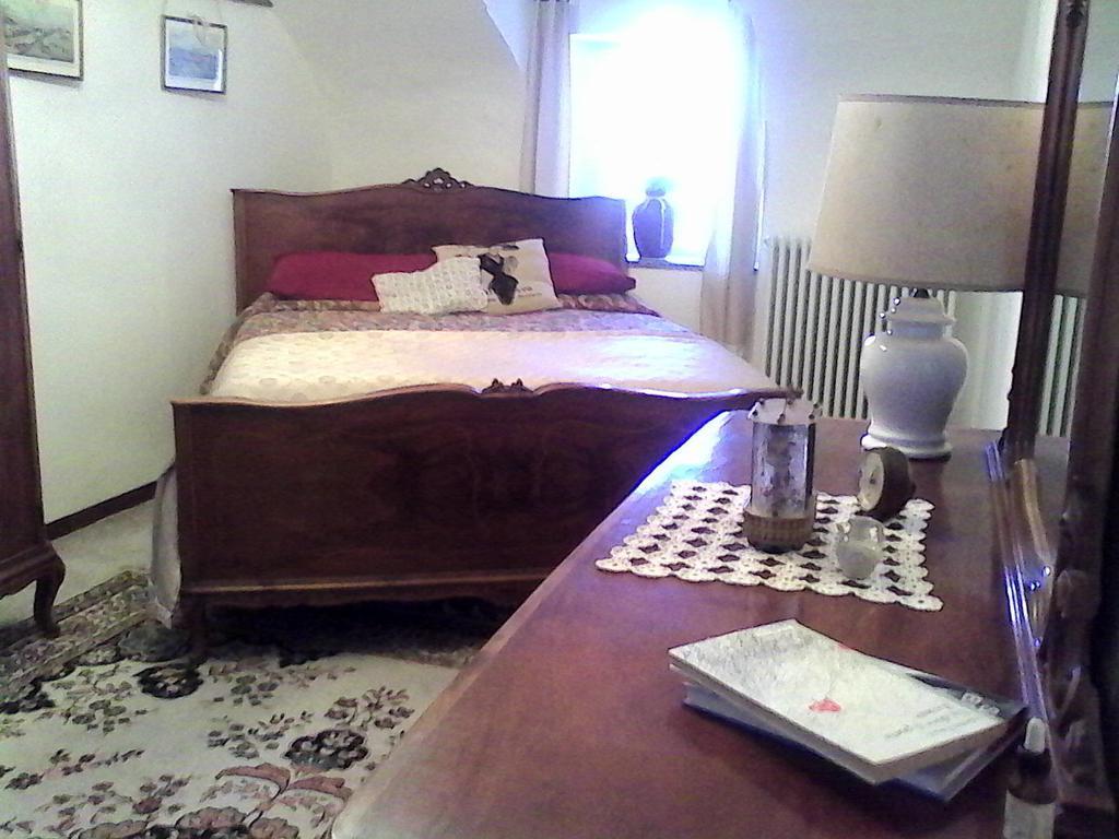 B&B Cm Ranch Κούνεο Δωμάτιο φωτογραφία