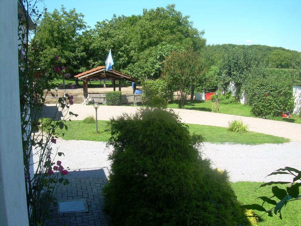 B&B Cm Ranch Κούνεο Εξωτερικό φωτογραφία